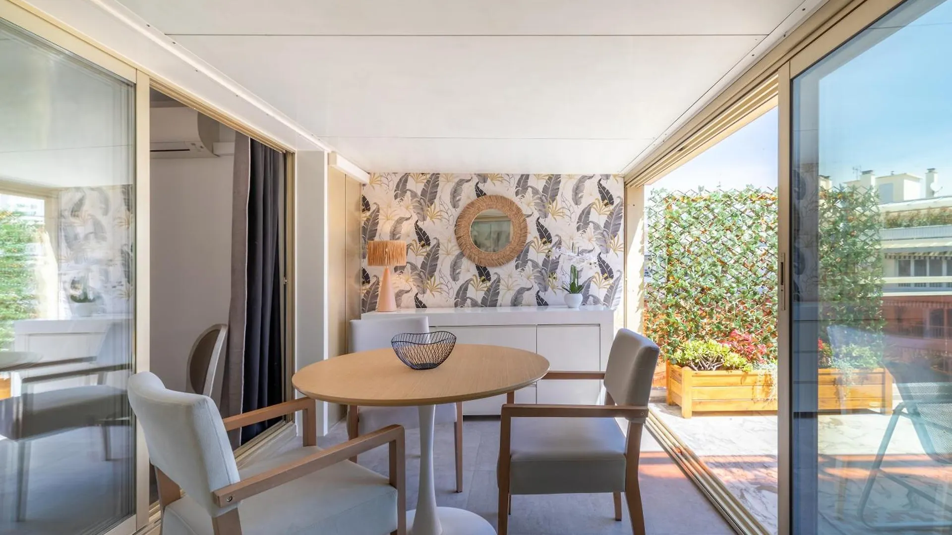 Le Seli, Luxueux 2 Pieces, Centre D'Antibes Apartment