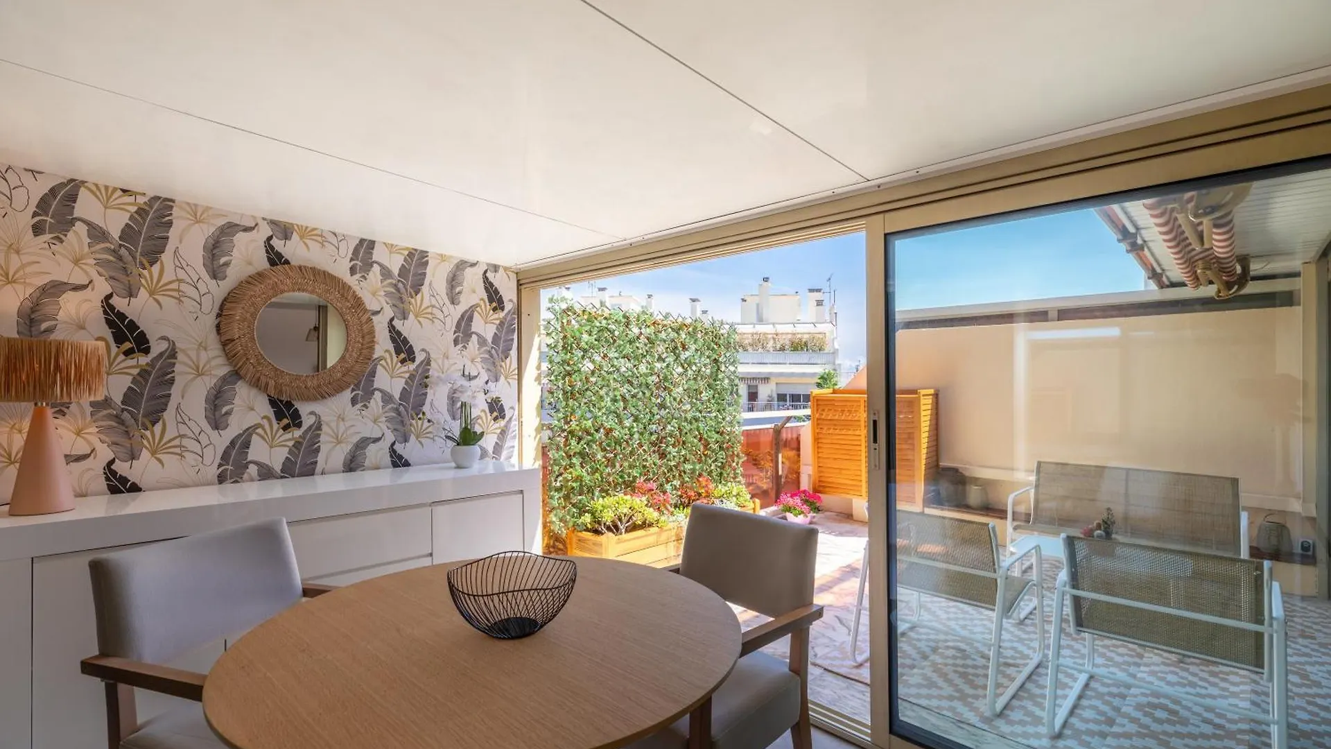 Le Seli, Luxueux 2 Pieces, Centre D'Antibes Apartment  Antibes